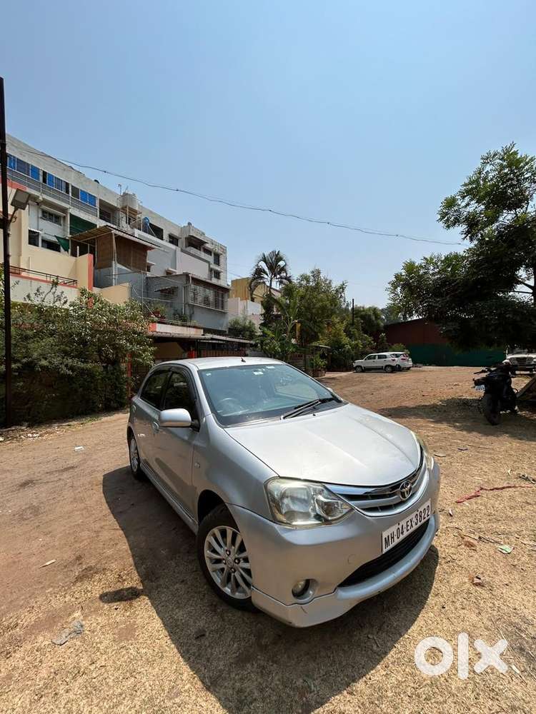 Toyota Etios Liva 2011 Petrol Well Maintained