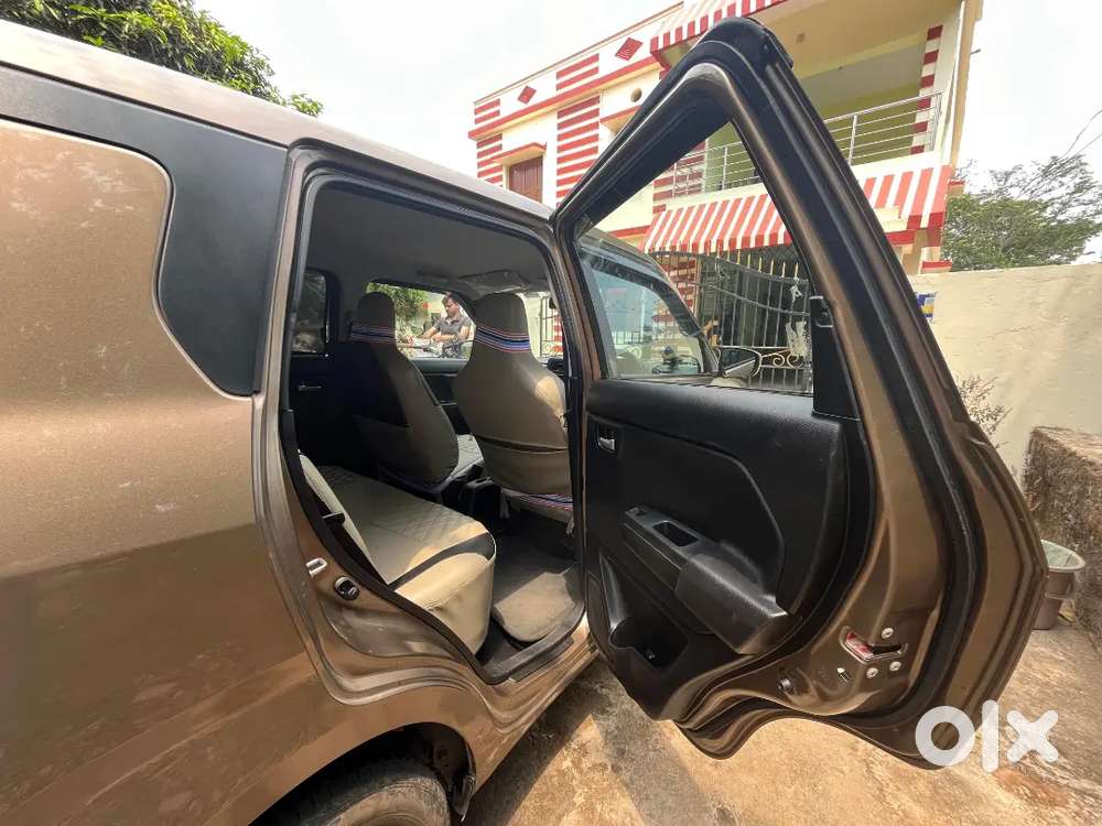 Vehicle Is In Mint Condition 
Additional Led Light Installed