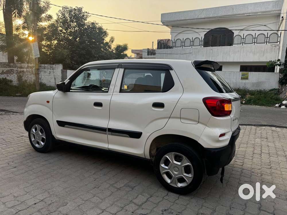 Maruti Suzuki S-presso Vxi Opt, 2022, Petrol