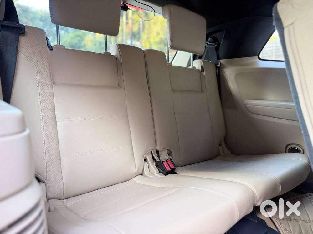 Ford Endeavour 3.2 Titanium 4x4 At, 2018, Diesel