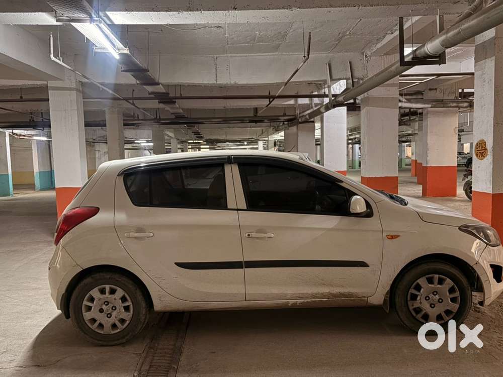 Hyundai I20 Asta Petrol 2014