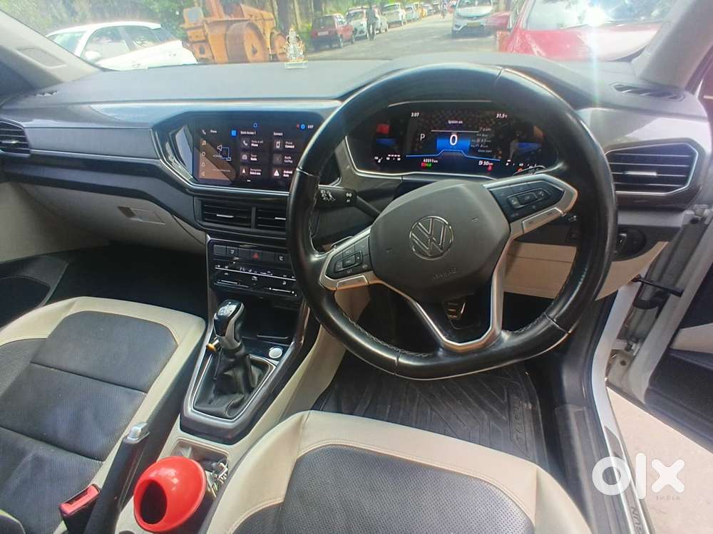 Volkswagen Taigun 1.0 Tsi Topline At, 2023, Petrol