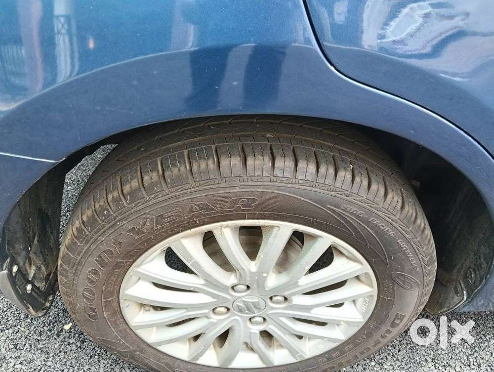 Maruti Suzuki Swift Dzire 1.2 Zxi Bsiv, 2018, Petrol