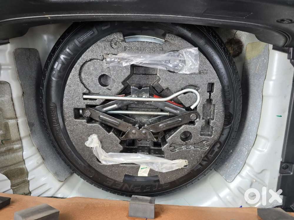 Mahindra Xuv 3xo Ax5l 1.2 Petrol At, 2025, Petrol