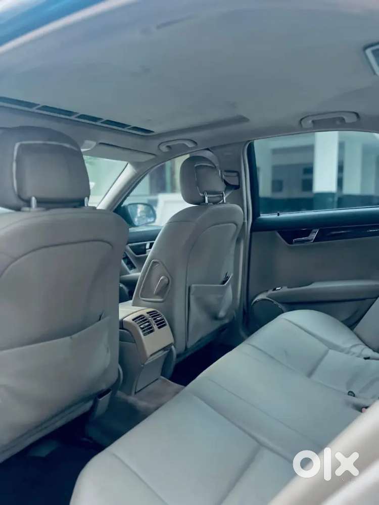Mercedes-benz C-class 2010 Petrol Well Maintained