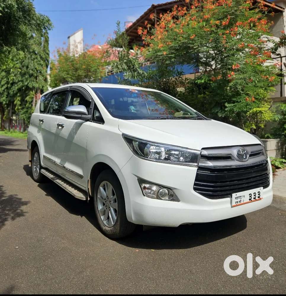 इनोवा क्रिस्टा