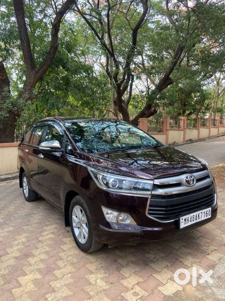 Toyota Innova Crysta 2.4 G Plus Mt 8 Str, 2017, Diesel