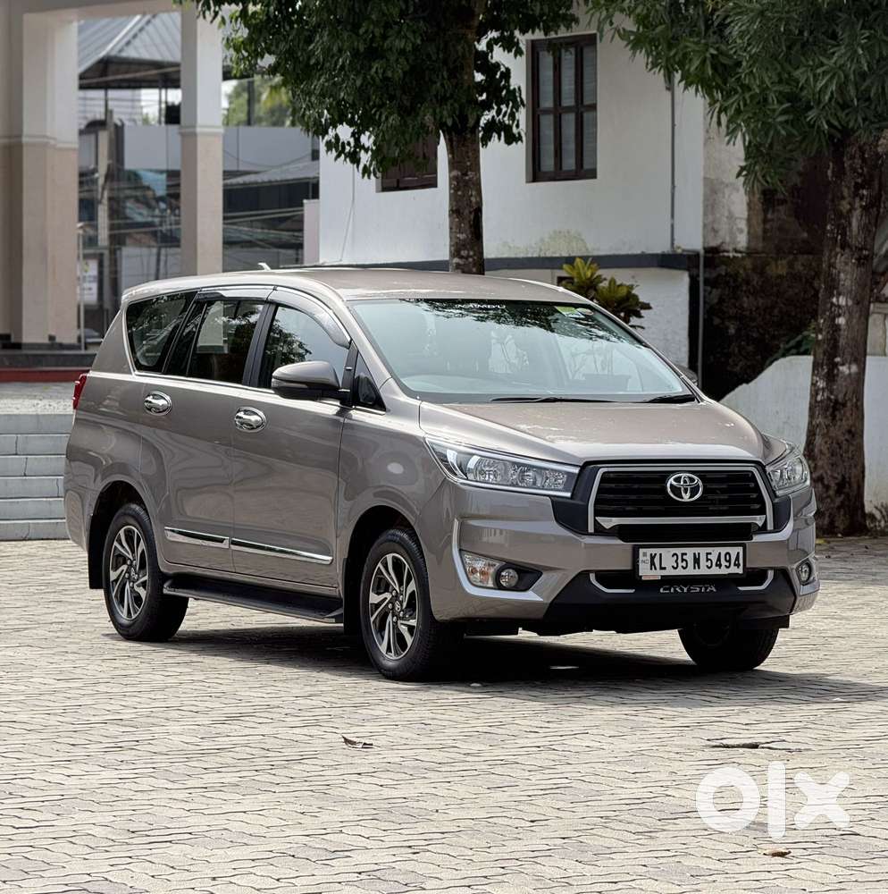 Toyota Innova Crysta 2.4 G Plus Mt 7 Str, 2025, Diesel