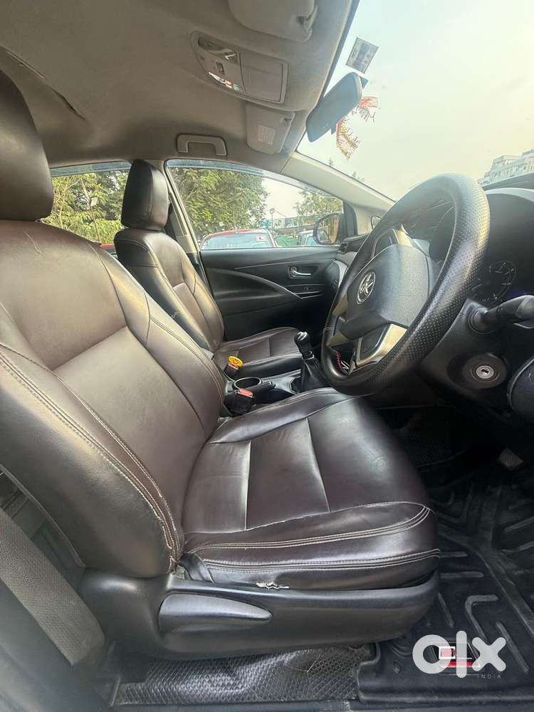 Toyota Innova Crysta G 8 Str, 2016, Diesel