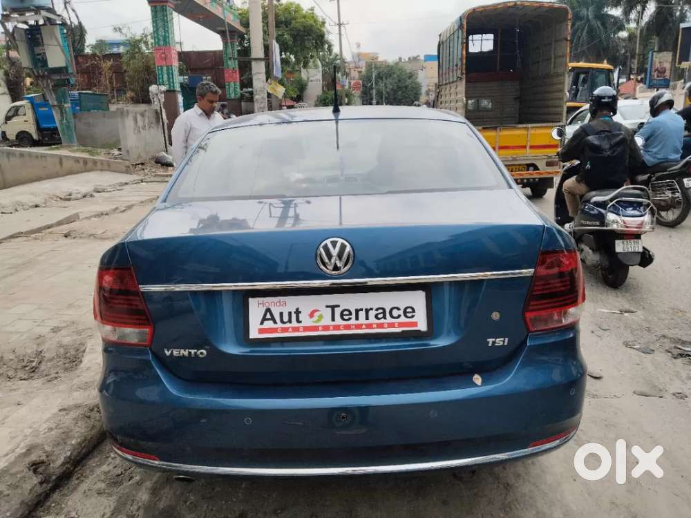 Volkswagen Vento 1.2 Tsi Highline Plus At, 2017, Petrol