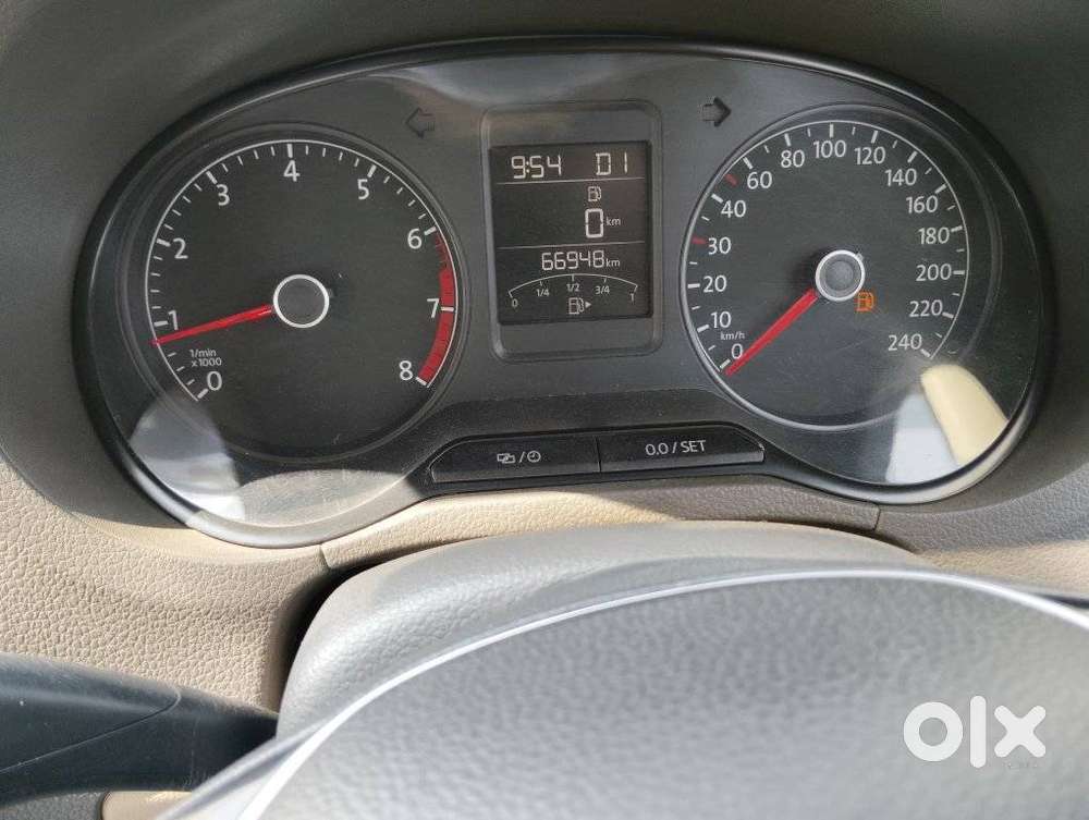 Volkswagen Vento 1.2 Tsi Highline At, 2016, Petrol