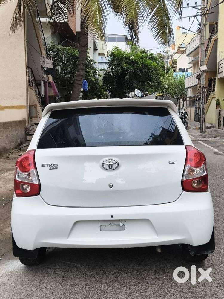 Toyota Etios Liva, 2013, Petrol