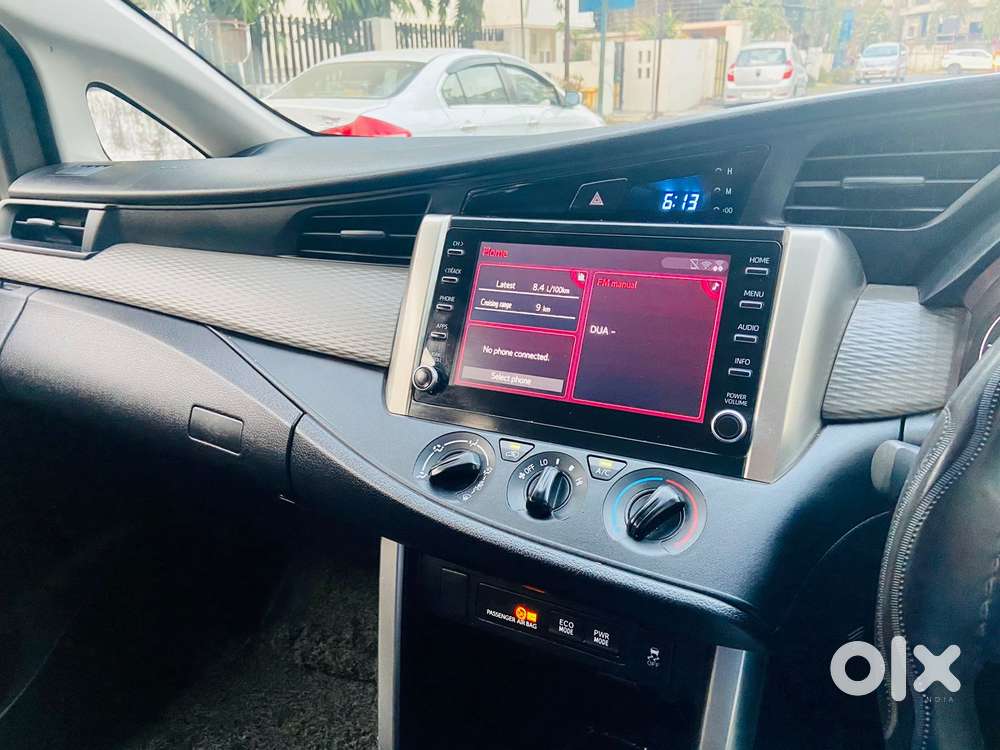 Toyota Innova Crysta 2.4 G Plus Mt 8 Str, 2022, Diesel