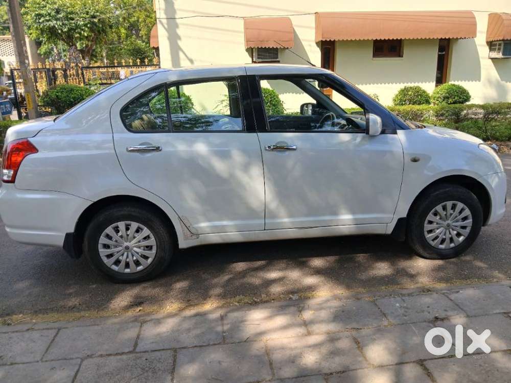 Maruti Suzuki Swift Dzire Vxi Optional, 2010, Petrol
