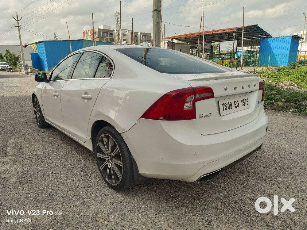 Volvo S60 D5 Inscription, 2015, Diesel
