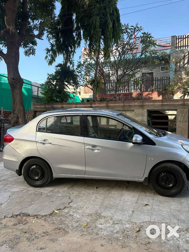 Honda Amze 2016 Model 1st Owner 65000 Running Diesel  330000 Demand