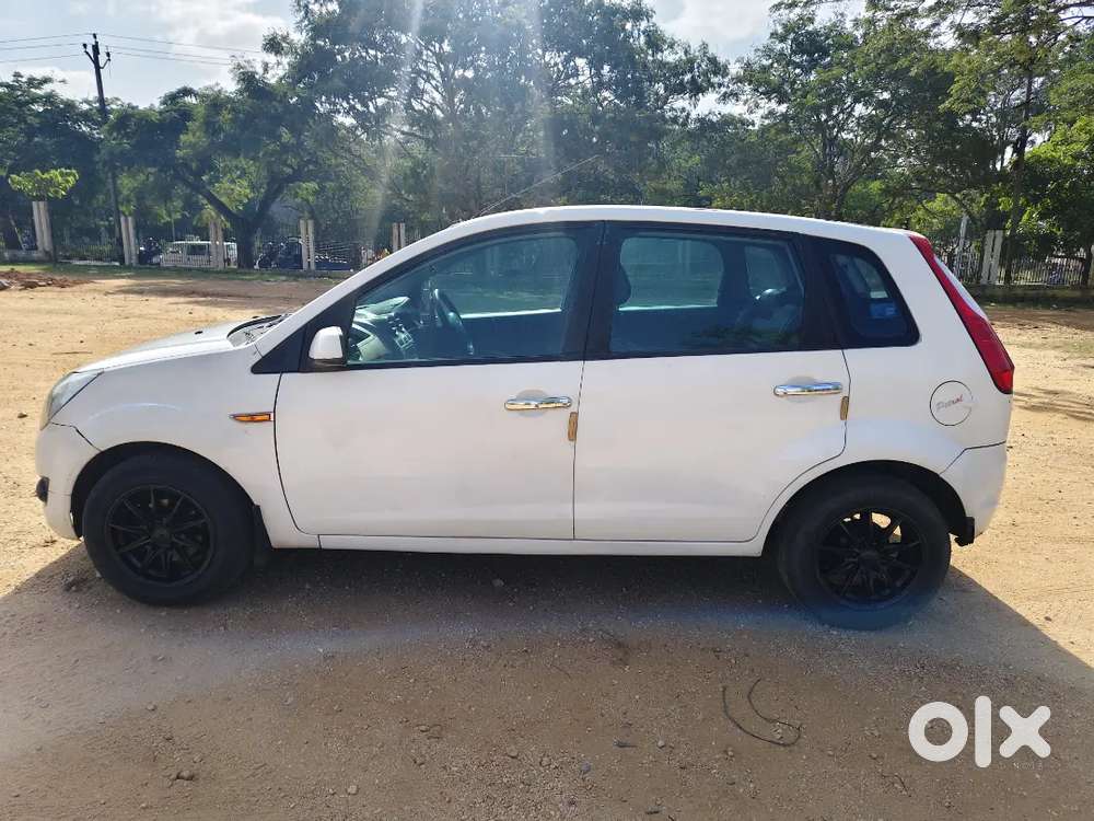 Ford Figo Petrol 2010 Fc 2030 Insurance Vaild