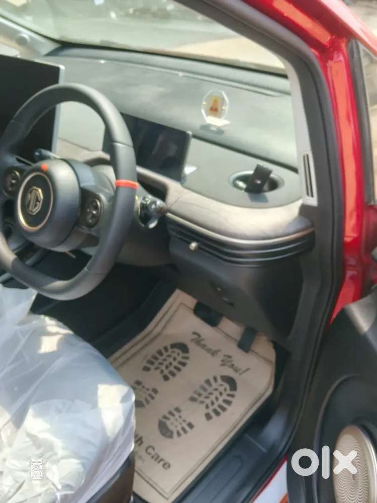 Mg Windsor Ev Essence Pro 2025