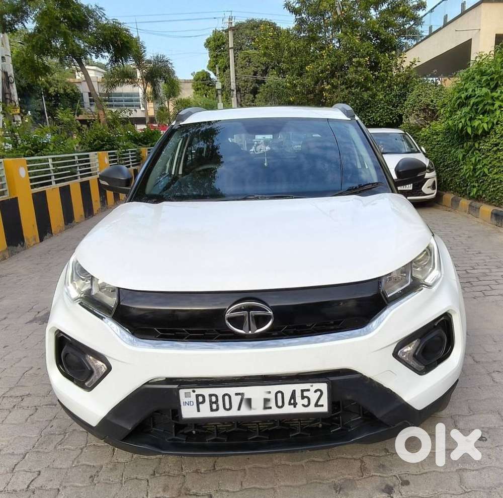 Tata Nexon 1.5 Revotorq Xm (s), 2023, Diesel