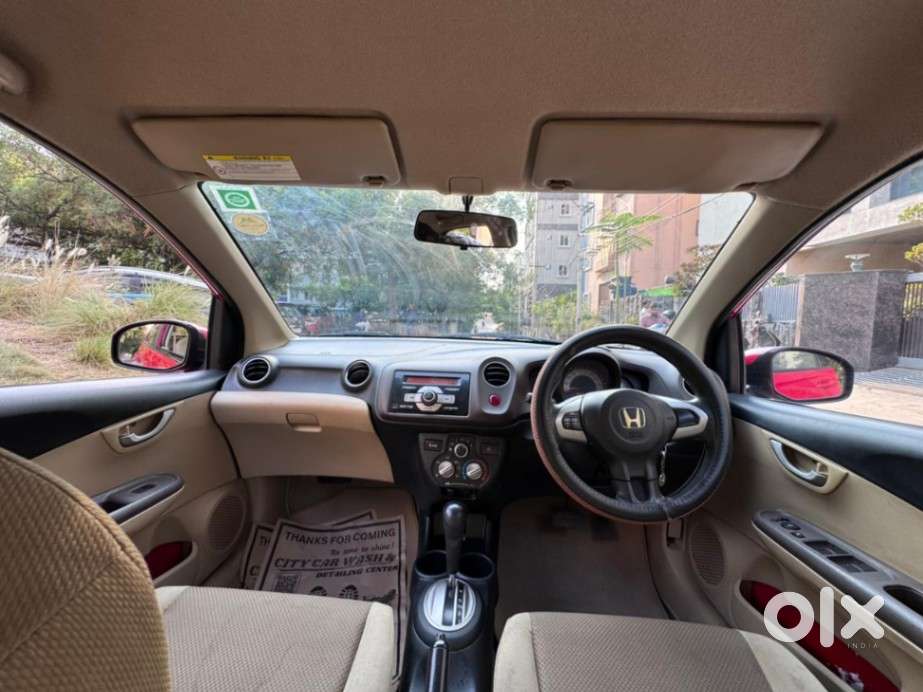 Honda Brio V Automatic, 2013, Petrol