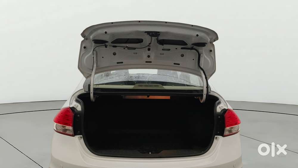 Maruti Suzuki Ciaz Zxi, 2015, Petrol