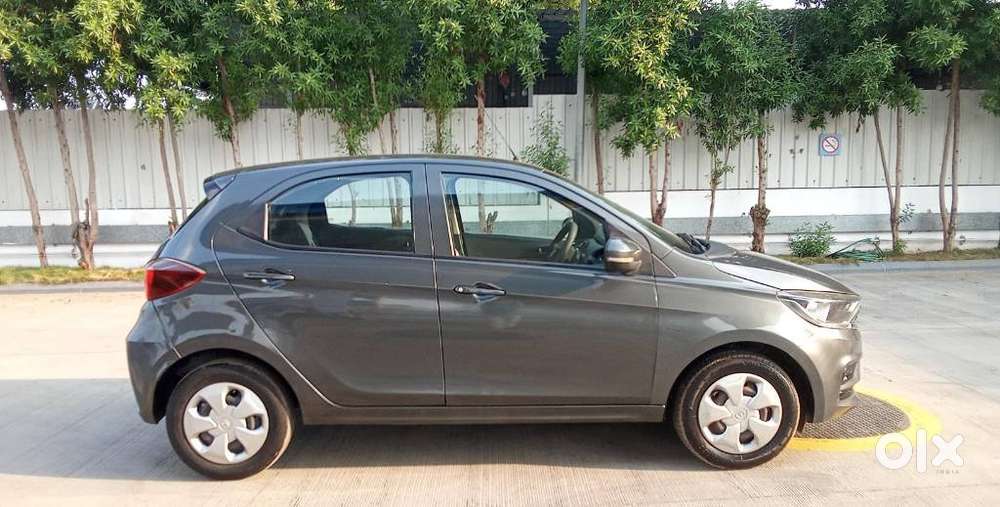 Tata Tiago 1.2 Revotron Xt (o), 2020, Petrol
