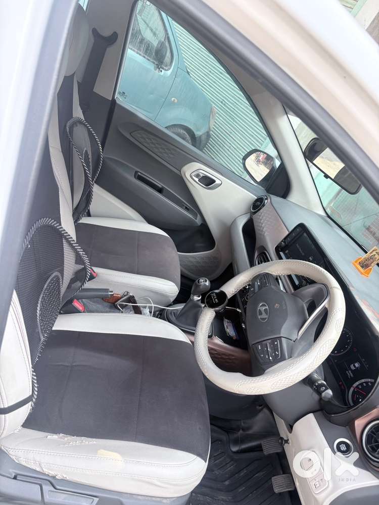 Hyundai Aura Sx Petrol 2024