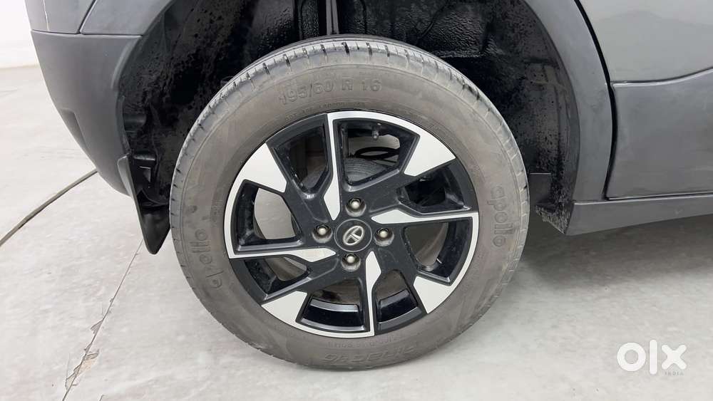 Tata Punch Creative Amt, 2022, Petrol