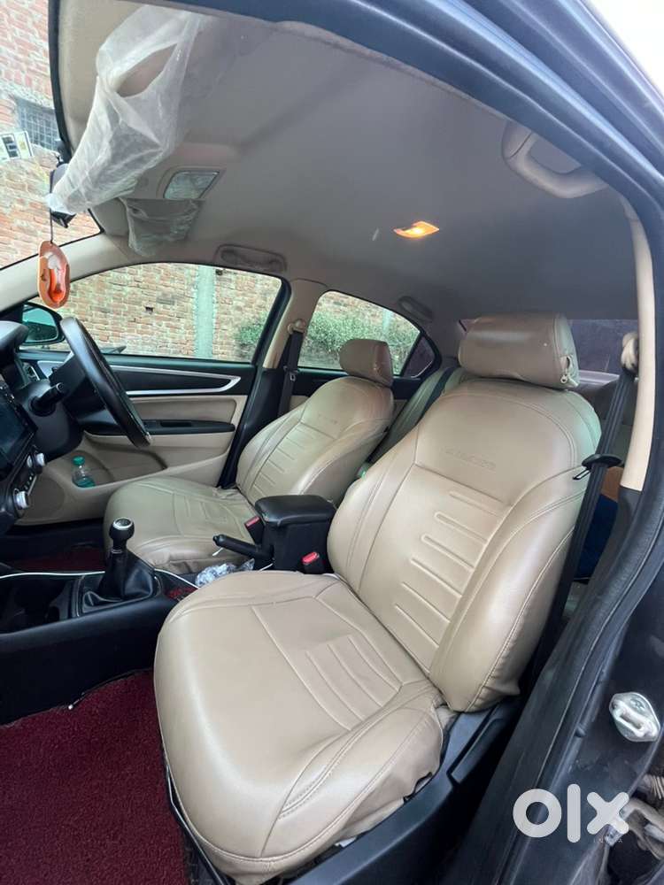 2023 Honda Petrol Manual 35000 Km Driven