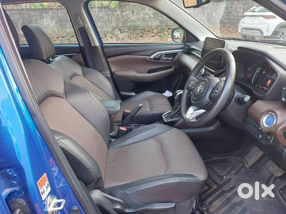 Toyota Urban Cruiser Hyryder 1.5 V Hybrid, 2024, Petrol