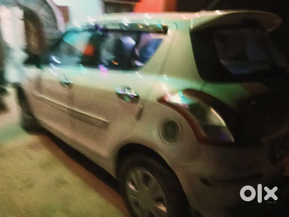 Maruti Suzuki Swift 2012 Diesel 86400 Km Driven