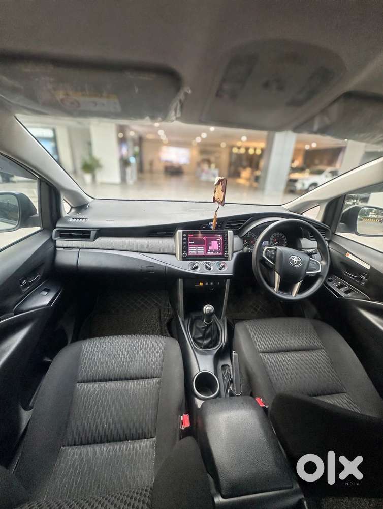 Toyota Innova Crysta 2.4 G Mt, 2022, Diesel