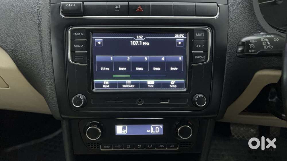 Skoda Rapid 1.6 Mpi At Style, 2017, Petrol