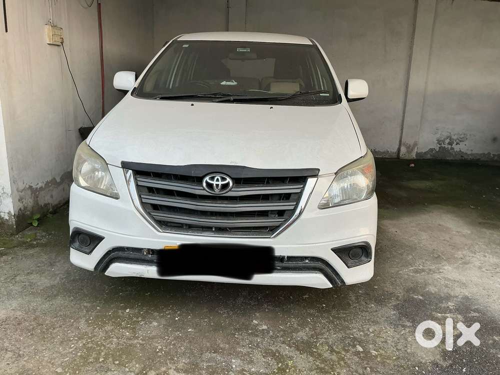 Toyota Innova 2.5 G (diesel) 8 Seater, 2016, Diesel