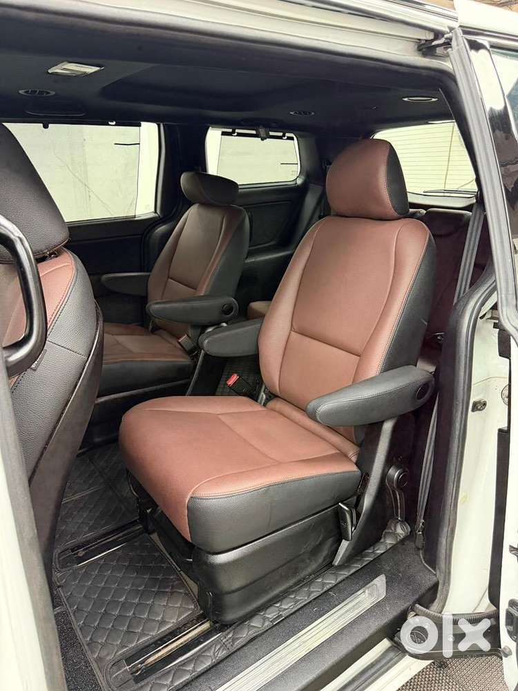 Kia Carnival Loadings Of 5lakhs Diesel Automatic Year 2021 Oct