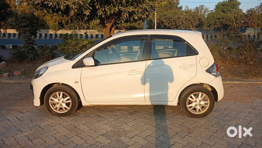 Honda Brio V Mt, 2012, Cng & Hybrids