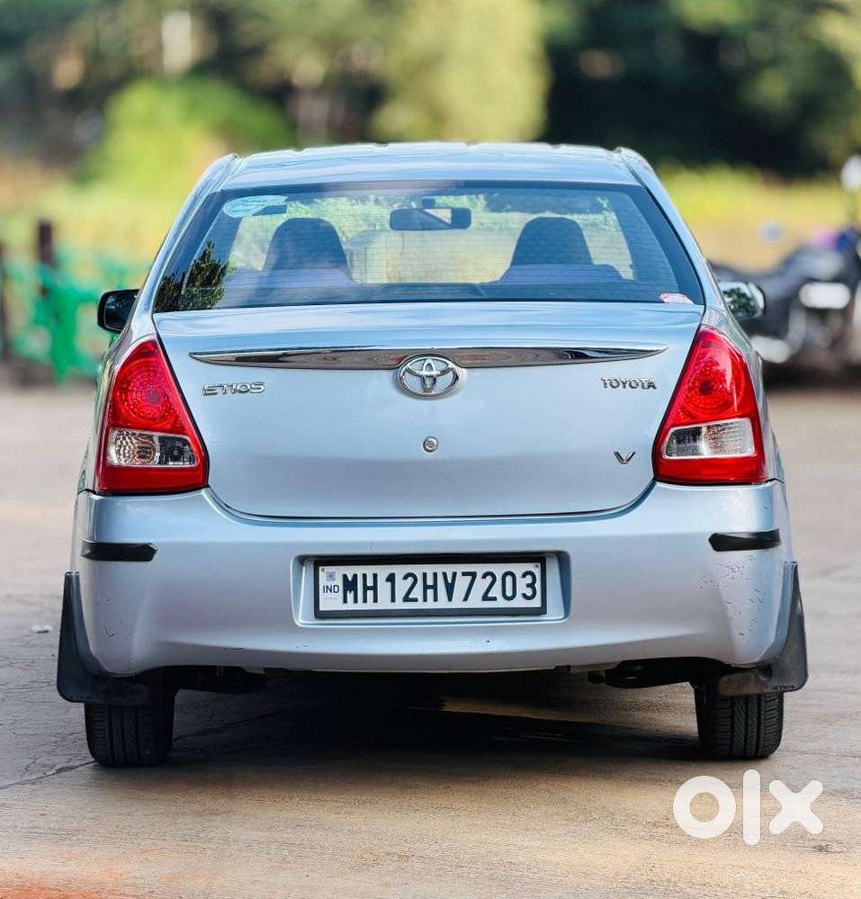 Toyota Etios V, 2012, Petrol