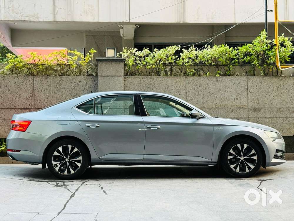 Skoda Superb 2.0 Tsi At L&k, 2020, Petrol
