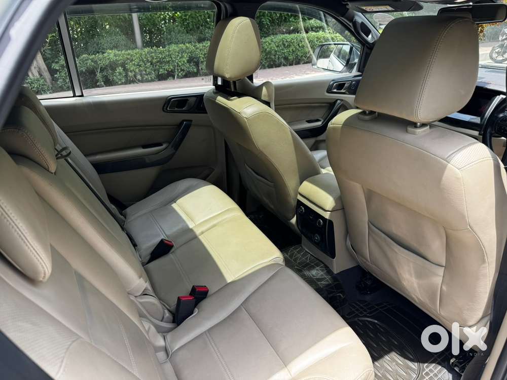 White Ford Endeavour Diesel July2018