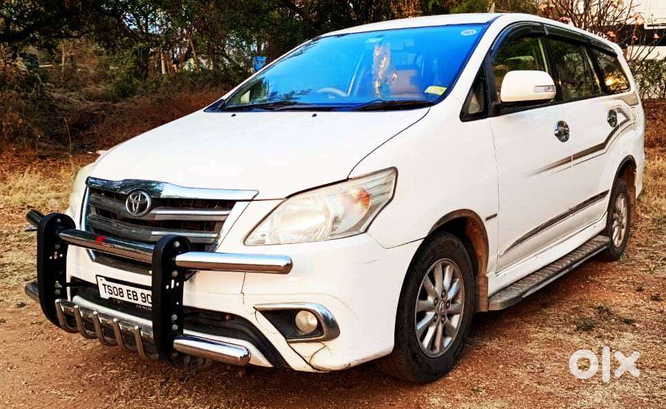 Toyota Innova, 2014
