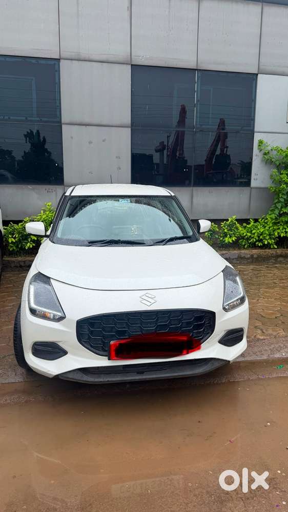 Maruti Suzuki Automatic Swift 2024 Petrol Well Maintained