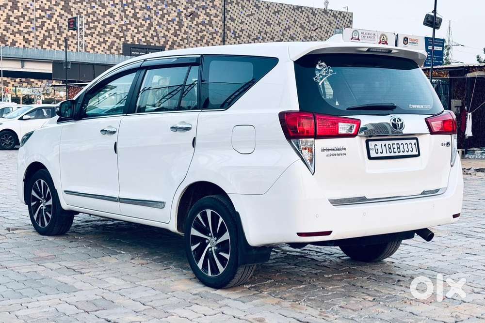 Toyota Innova Crysta [2020-ongoing] 2.4 Zx 7 Str, 2023, Diesel