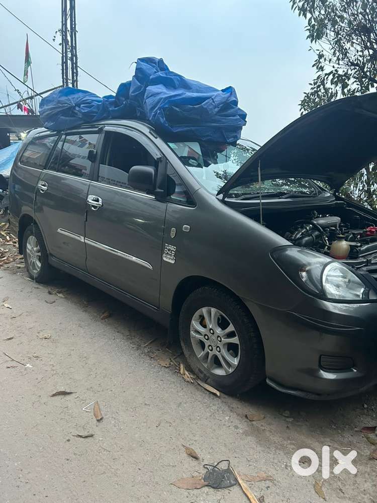Toyota Innova 2010 Diesel Well Maintained