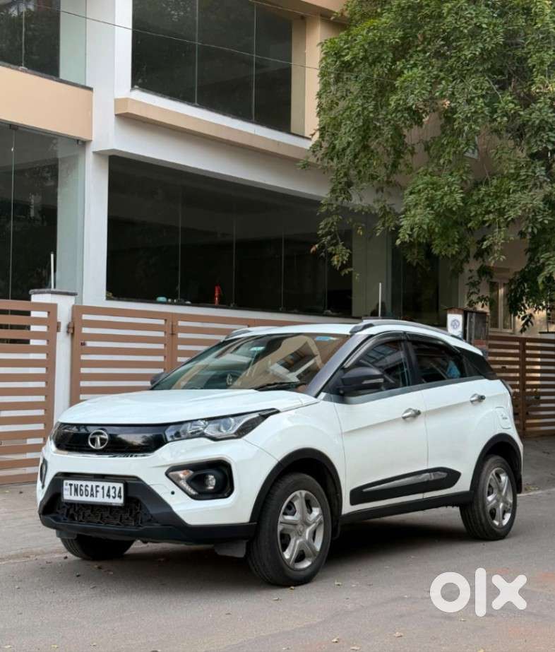 Tata Nexon 1.2 Revotron Xm (s), 2020, Petrol