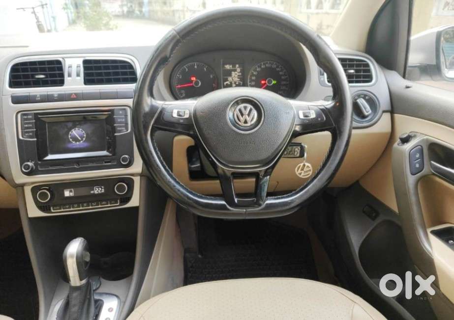 Volkswagen Vento 1.2 Tsi Highline Plus At, 2016, Petrol