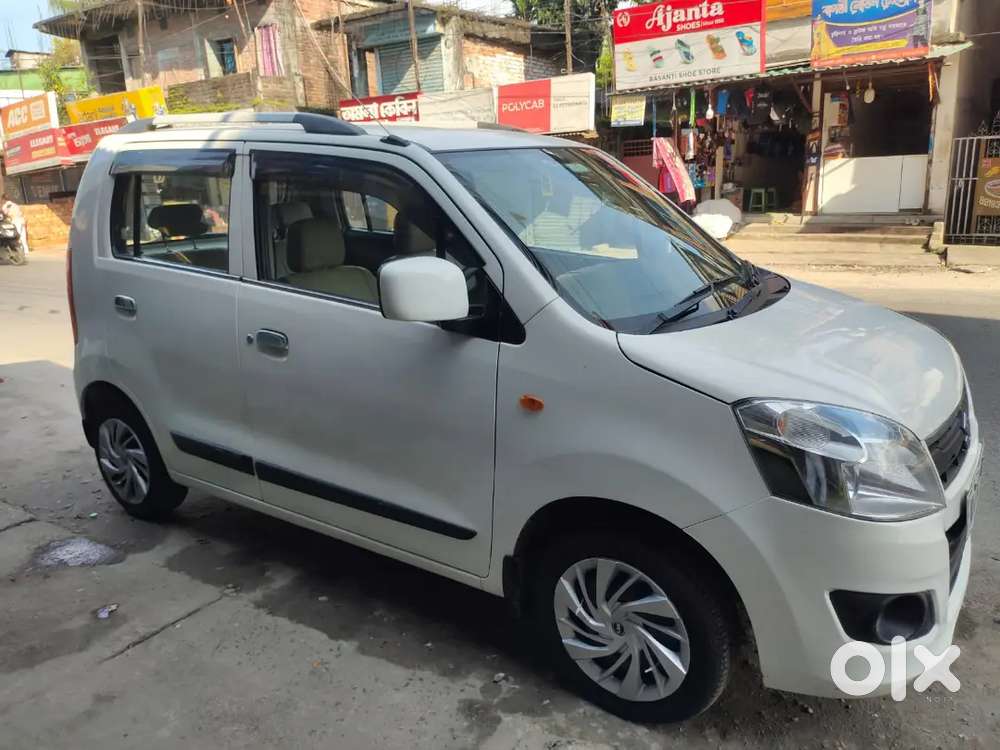 2017 Nov 1 St Owner,2 Keys,5 Tyre Brand New,ac Chiled,new Connection C