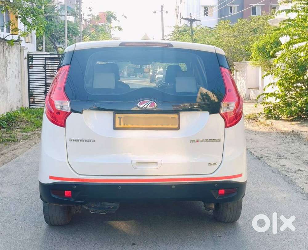 Mahindra Marazzo M2, 2022, Diesel