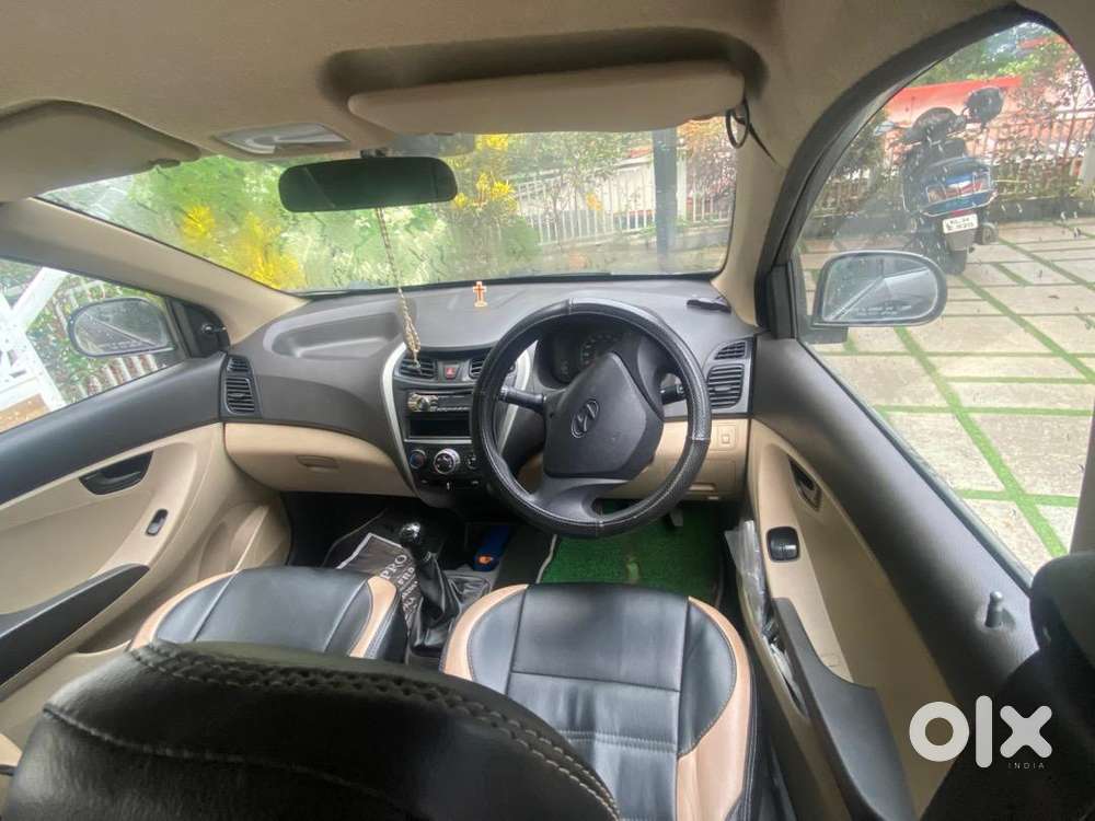 Hyundai Petrol 2013 Manual Car