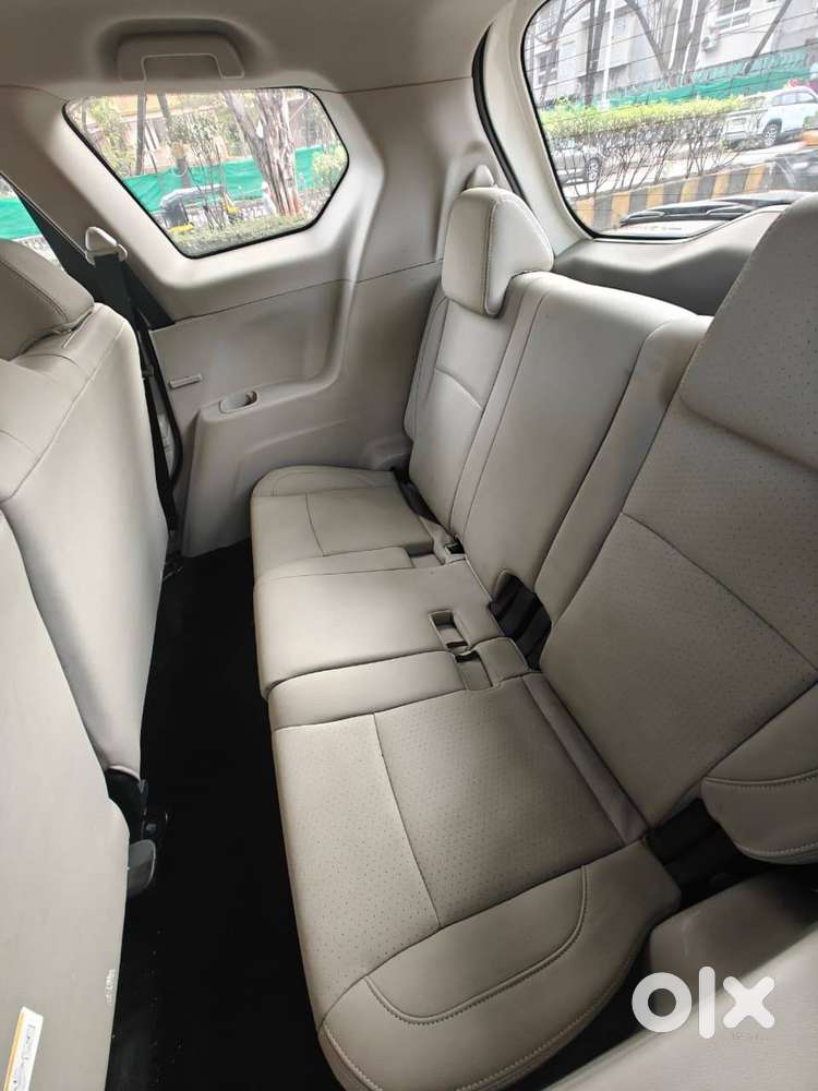 Mahindra Marazzo M8 2020