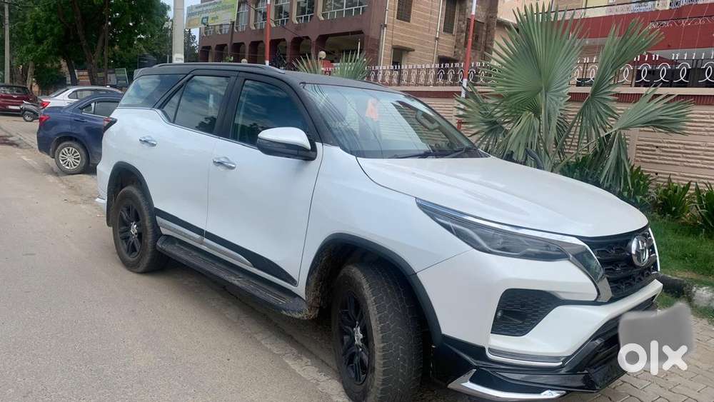 Toyota Fortuner Diesel Leader 2025